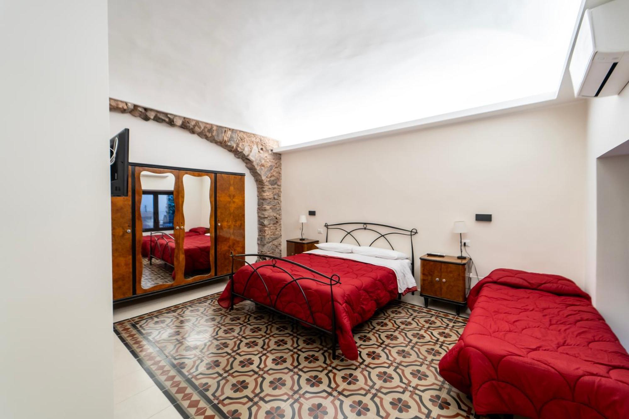 Bellinikatanesuite Catania Bagian luar foto
