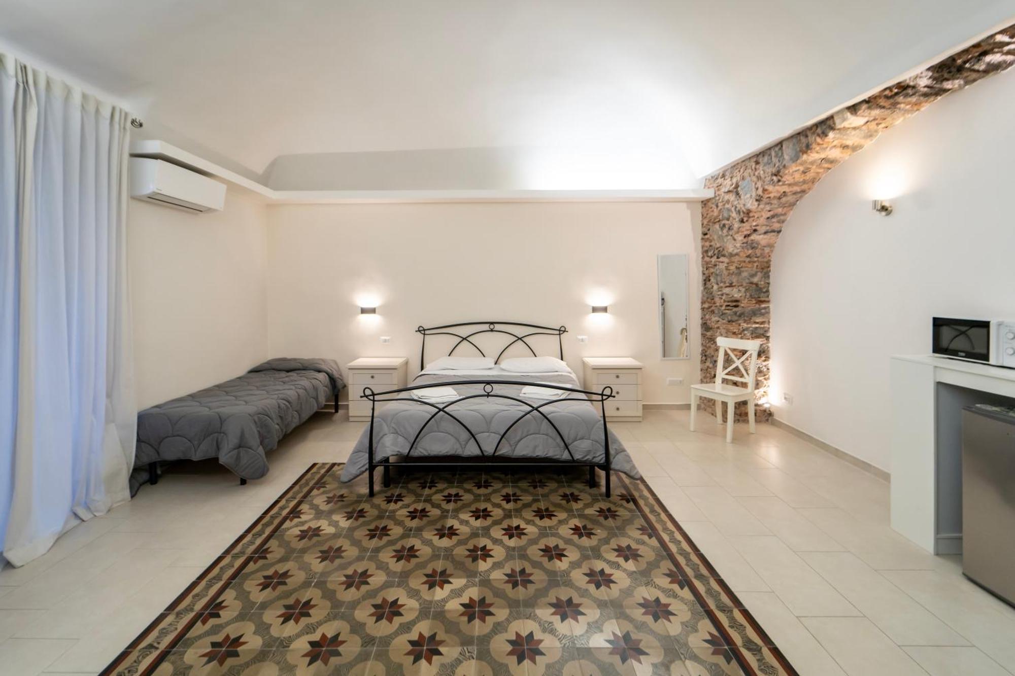 Bellinikatanesuite Catania Bagian luar foto