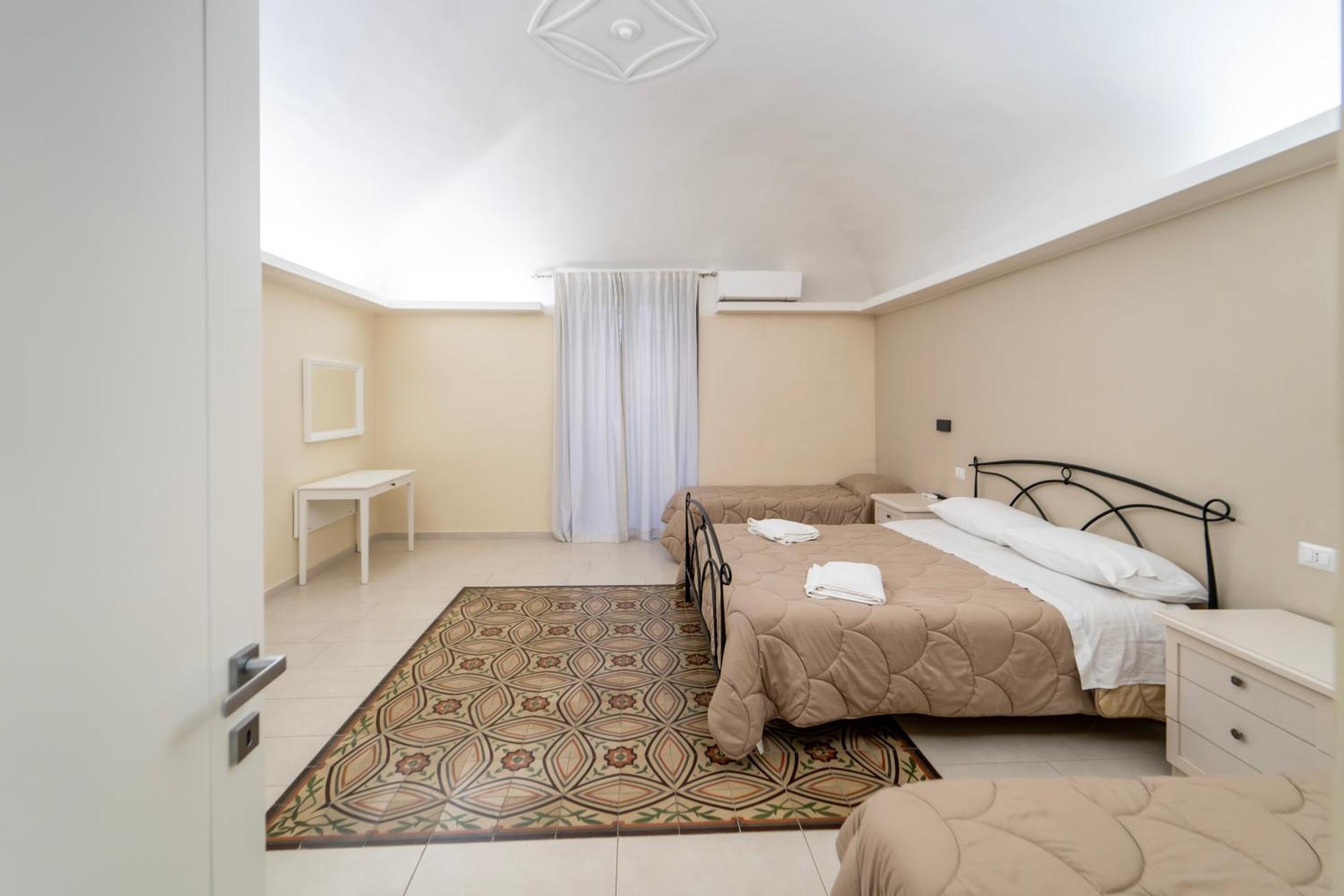Bellinikatanesuite Catania Bagian luar foto