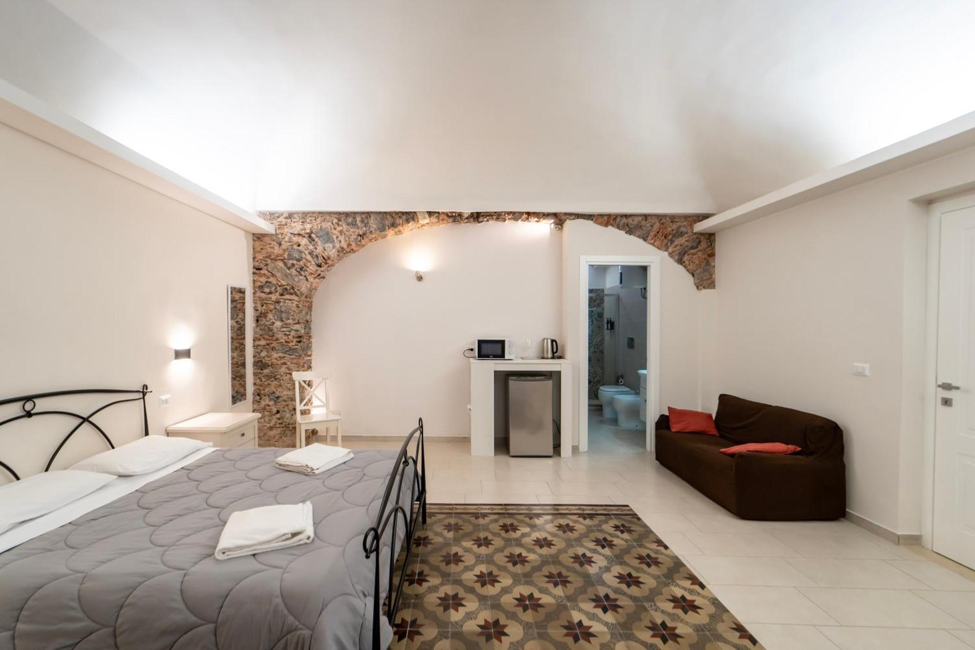Bellinikatanesuite Catania Bagian luar foto